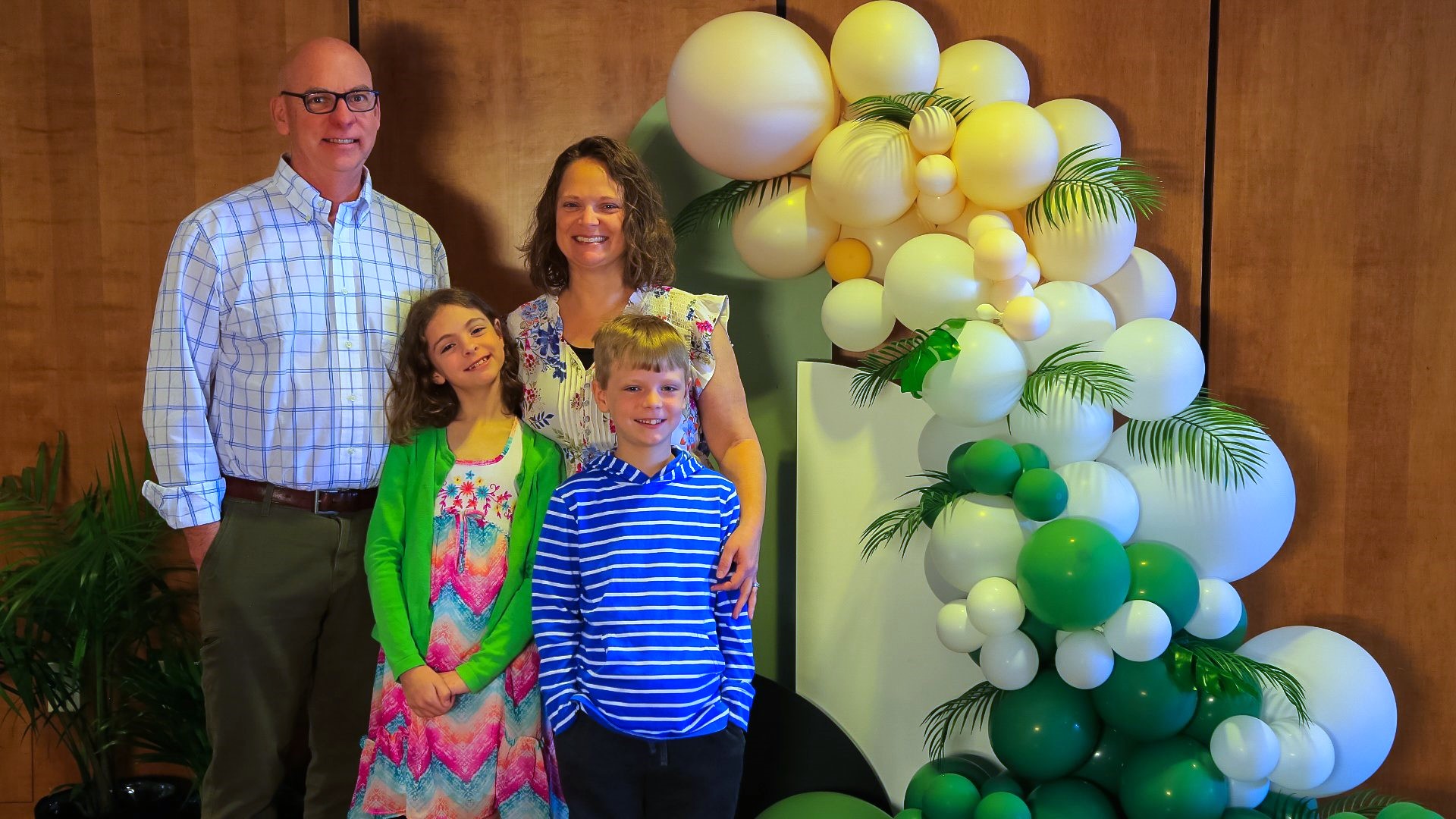 Wire Family Pic Mother's day 2022 - Melissa Wire Wire Family Pic Mother's day 2022 - Melissa Wire